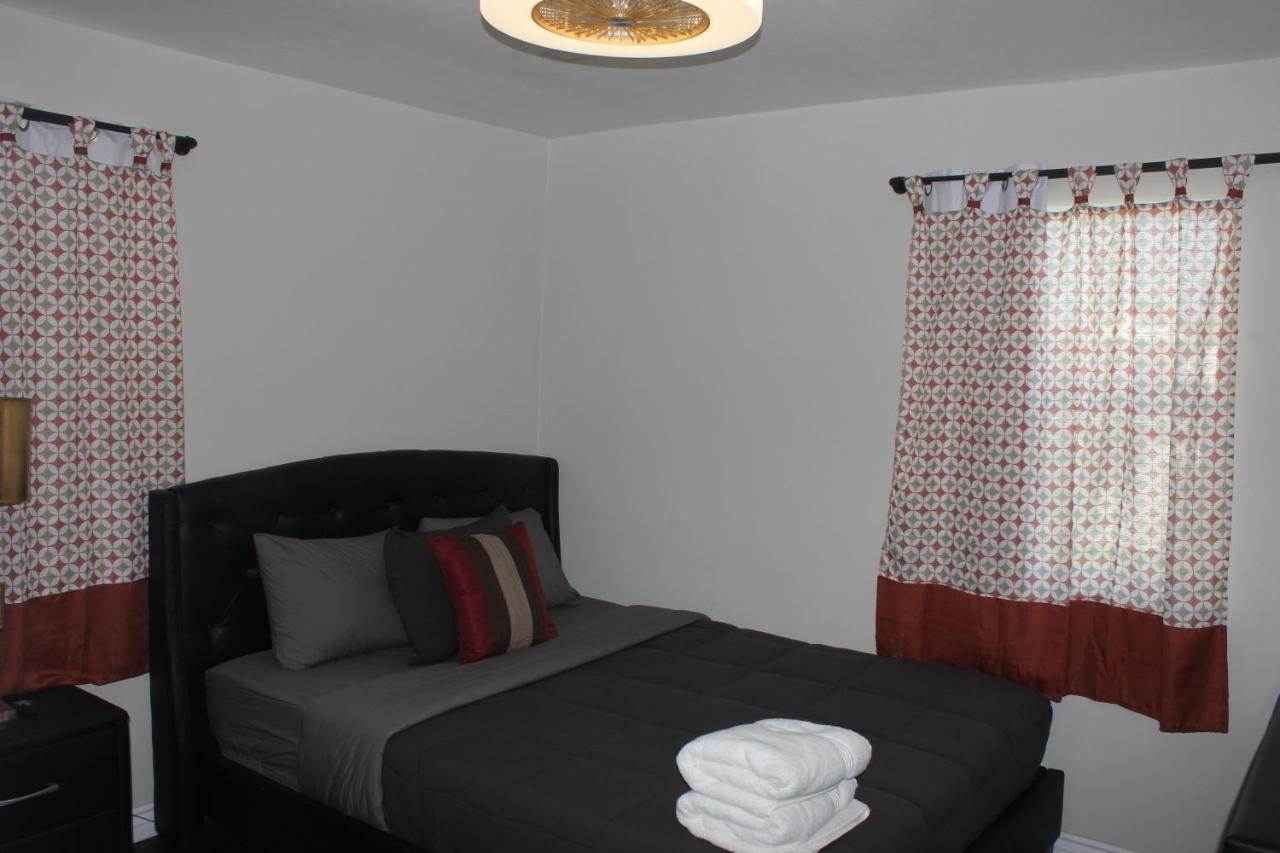 Entire 3 Bedroom With Golf Putting & Hot Appartamento *