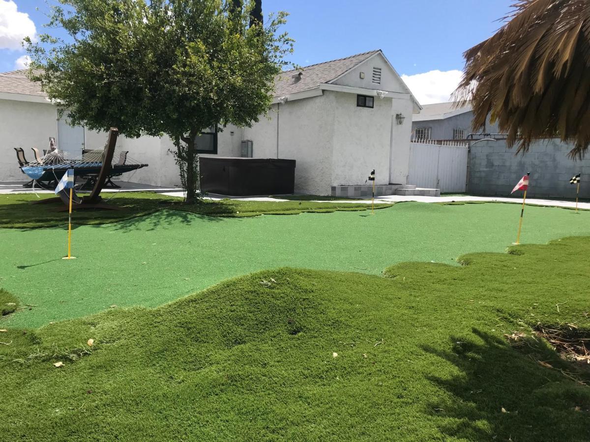 Entire 3 Bedroom With Golf Putting & Hot Appartamento *